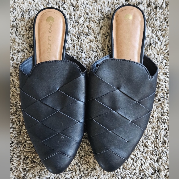 Big Buddha Women’s Black Big Weave Mule Slides/Flats size 9 NWOT - Picture 3 of 10